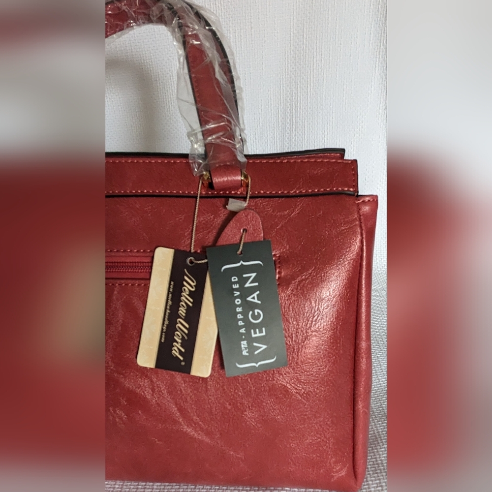 Cross Body Handbag - Picture 3 of 7